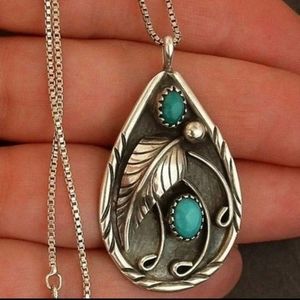 Vintage Style Turquoise Necklace Retro Necklace